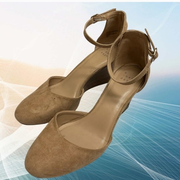 In Search Of Items - Picture 3 of 5